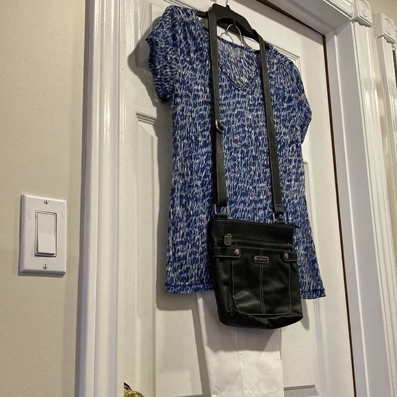 Relativity Blue Black White Abstract Design Cap Sleeve Top - Sz M - Picture 3 of 7